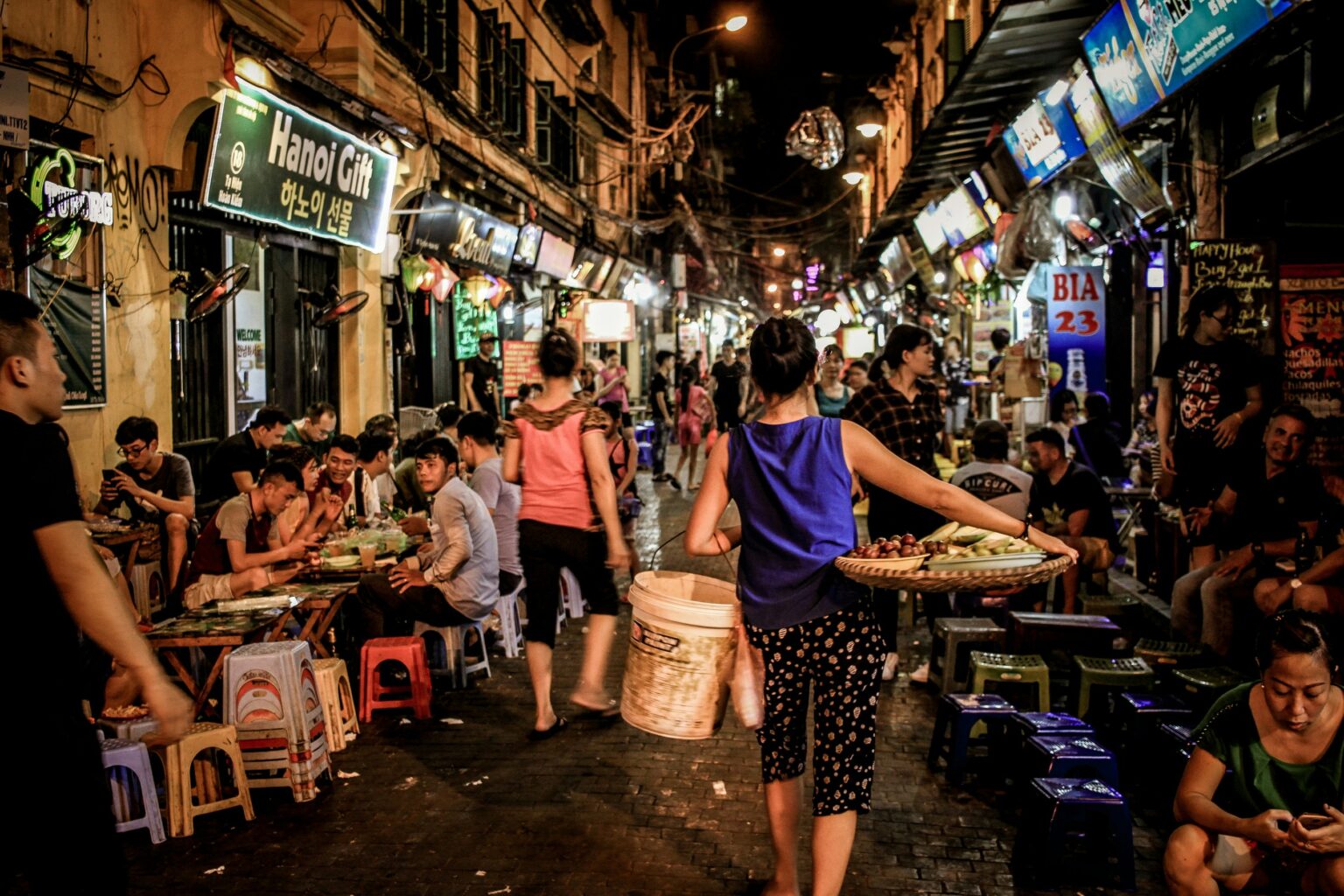Exploring the Best of Hanoi Nightlife: Your Ultimate Guide Exploring the Best of Hanoi Nightlife: Your Ultimate Guide